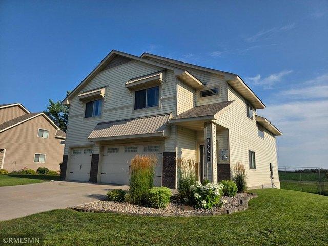 House for sale in Mayer, Minnesota