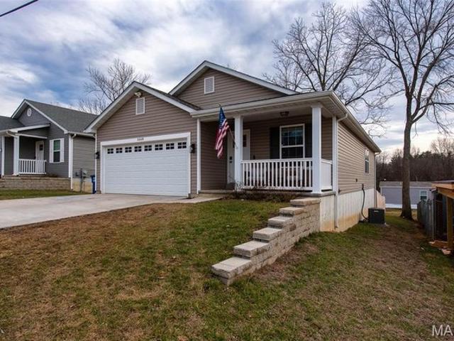 House for sale in Pacific, Missouri
