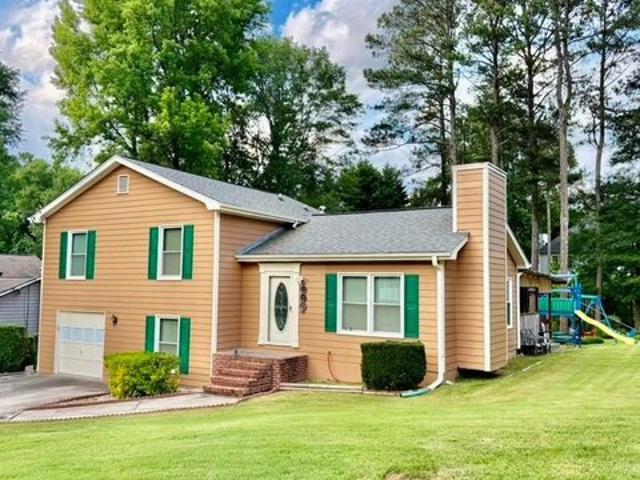 House for sale in Grayson, Georgia