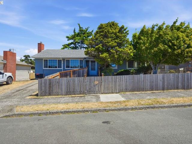 House for sale in Oregonia