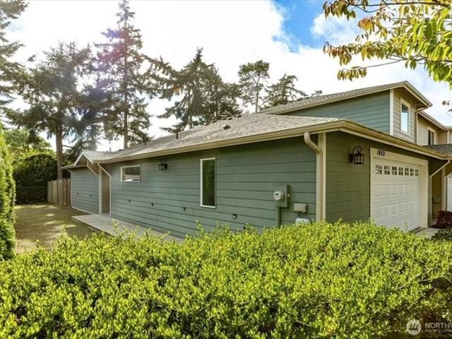 Townhouse for sale in Oak Harbor, Island County