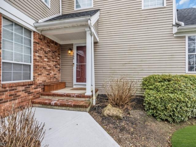 Townhouse for sale in Neshanic Station, New Jersey