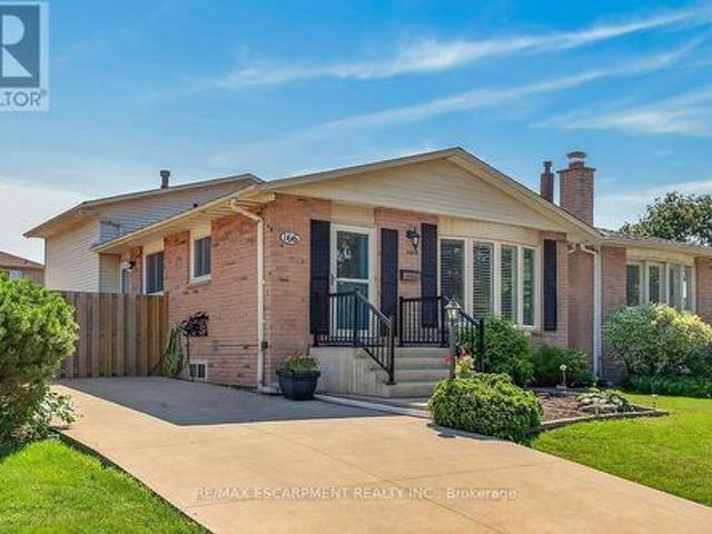 House for sale in Ancaster, Ontario