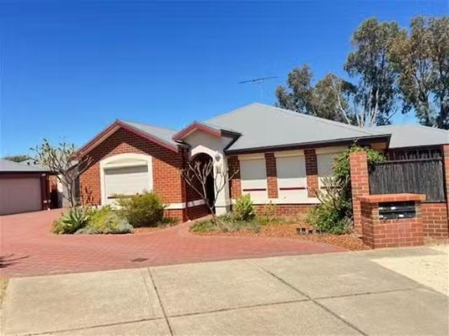 House for rent in Greenfields