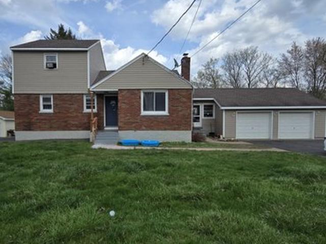 House for sale in Saratoga, New York