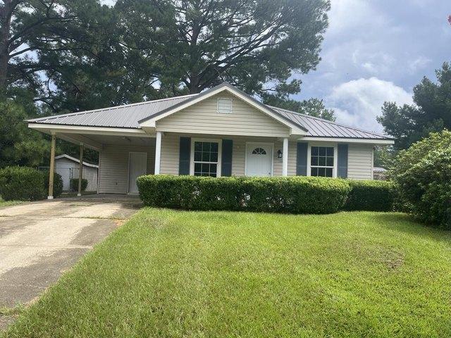 House for sale in Leesburg, Lee County