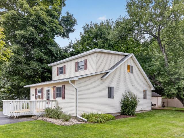 House for sale in Washingtonville, New York