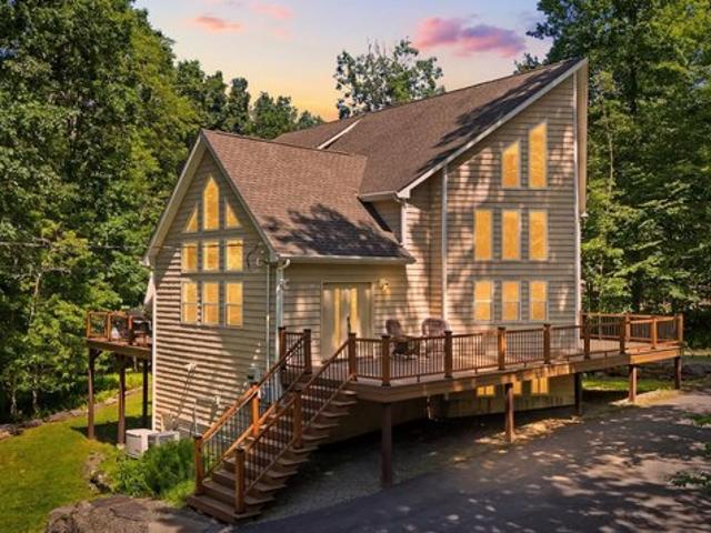 House for sale in Beach Lake, Pennsylvania