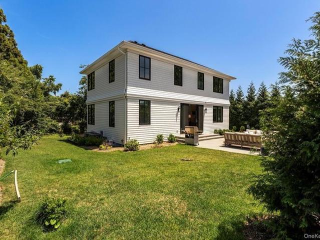 House for sale in Wainscott, New York