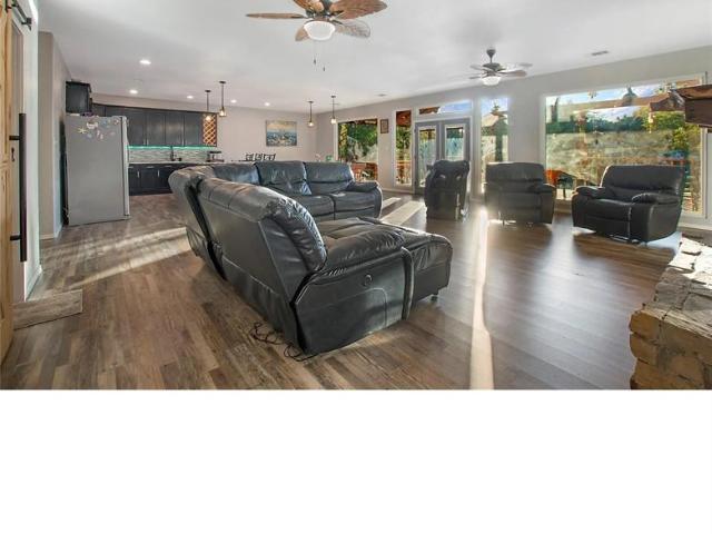 House for sale in Henderson, Texas