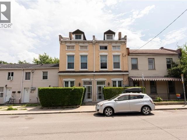 Duplex for sale in Ancaster, Ontario