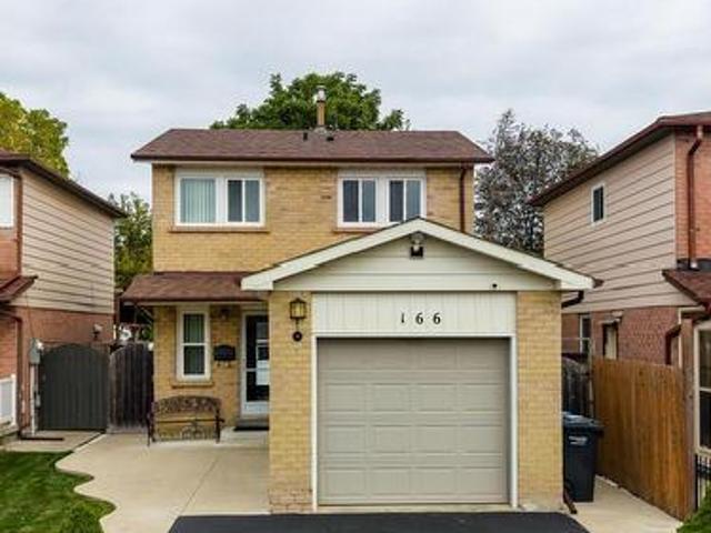 House for sale in Brampton, Golden Horseshoe