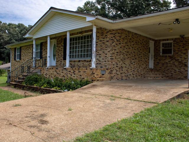 House for sale in Killen, Alabama