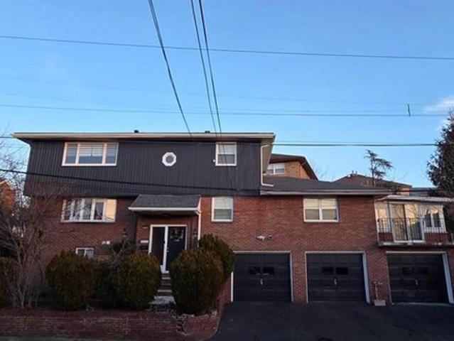 House for sale in Palisades Park, New Jersey