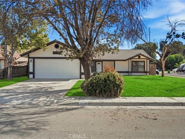 House for sale in Dinuba, Tulare County