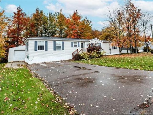 House for sale in Ville de Dieppe, Westmorland County