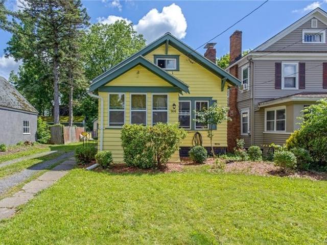 House for sale in Syracuse, New York