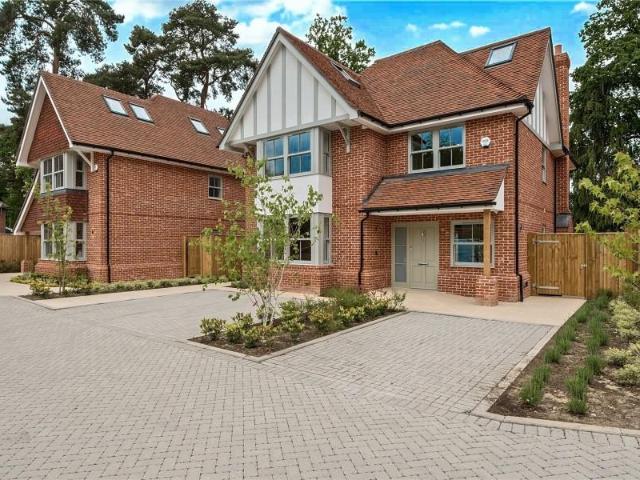 House for rent in Pyrford, Woking