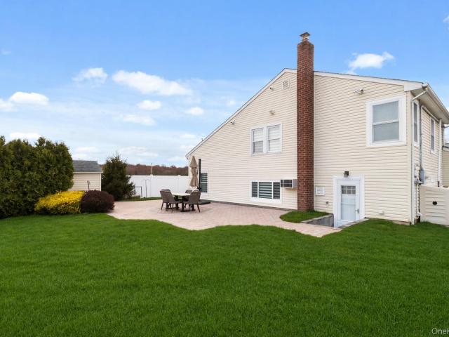 Property for sale in Babylon, New York