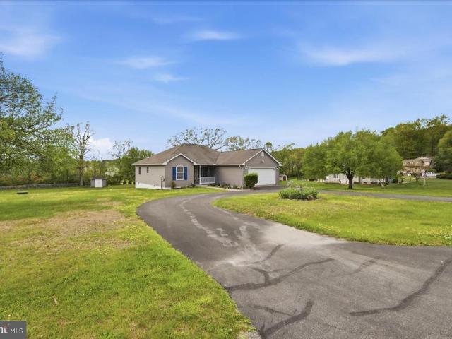 House for sale in Gilbert, Pennsylvania