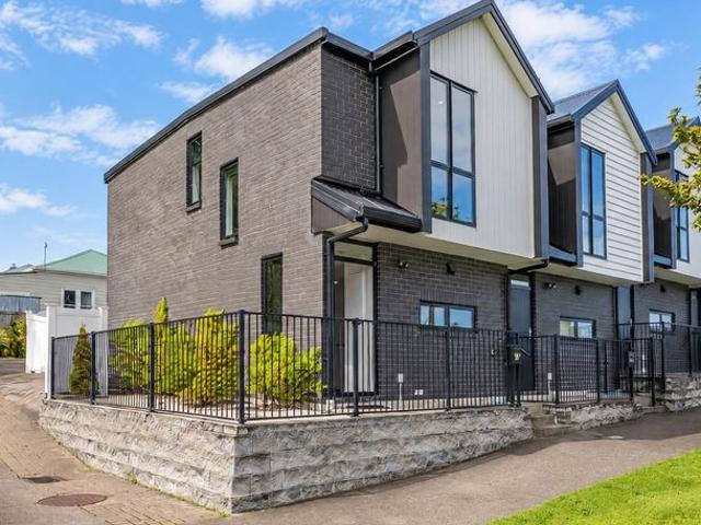 Apartment for rent in Waterview, Albert-Eden