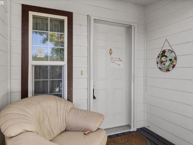 House for sale in Canyonville, Douglas County