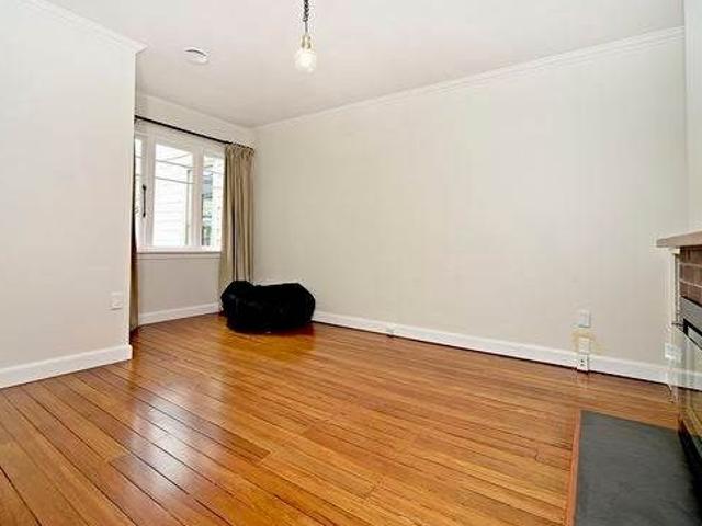 Apartment for rent in Newton, Auckland