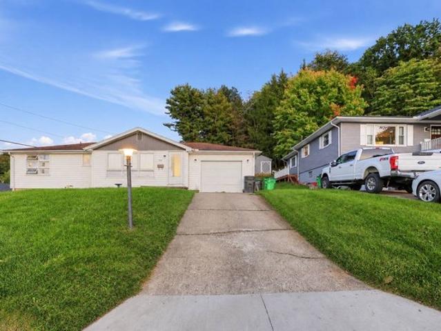House for sale in Coshocton, Coshocton County