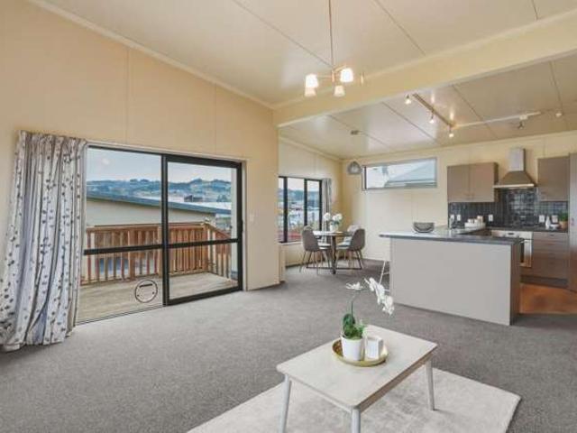 House for sale in Otakou
