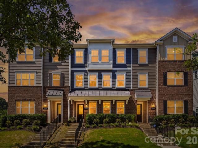 Townhouse for sale in Mecklenburg, North Carolina