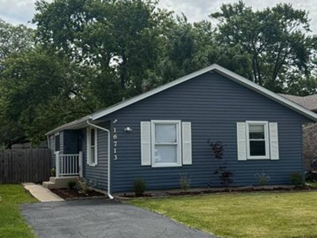 House for sale in Orland Hills, Illinois