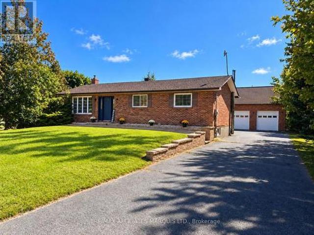 House for sale in South Stormont, Eastern Ontario