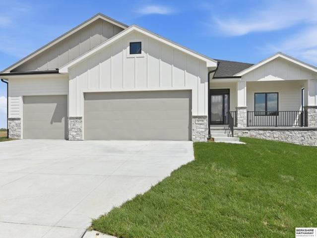 House for sale in Bennington, Douglas County