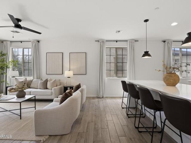 Townhouse for sale in Gilbert, Arizona