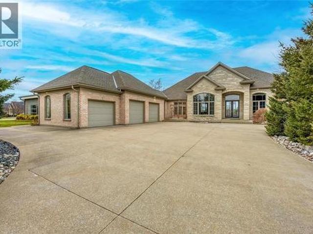 House for rent in Brights Grove, Ontario