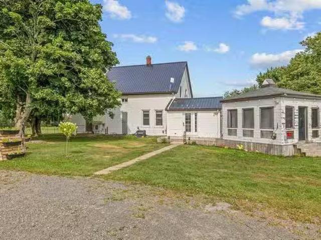House for sale in Montague