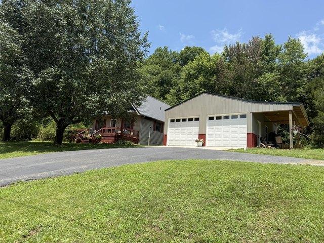 House for sale in Burkesville, Kentucky