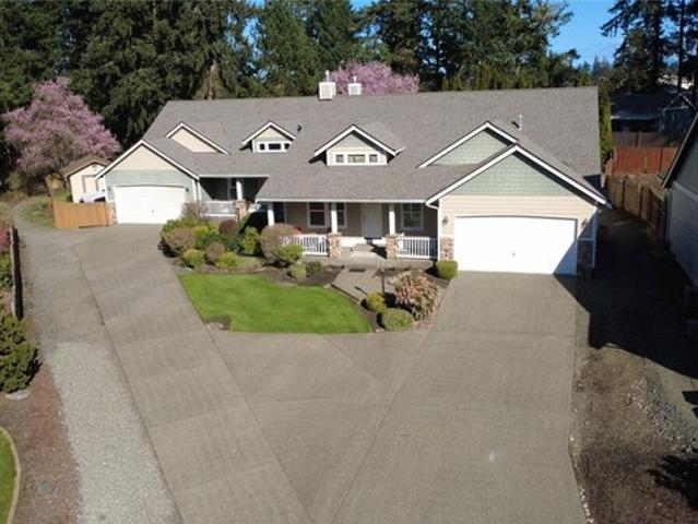 Townhouse for sale in Spanaway, Washington