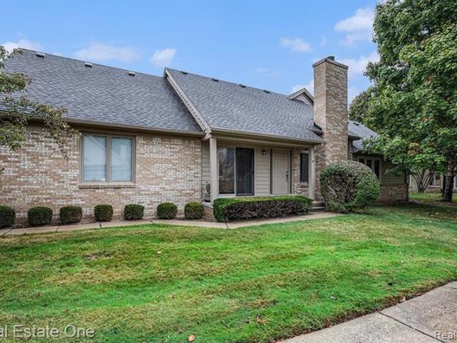 Condo for sale in Macomb, Michigan