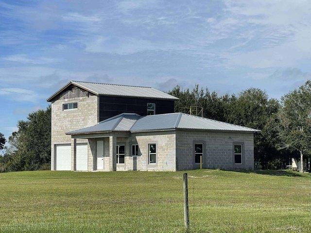 House for sale in Okeechobee, Florida