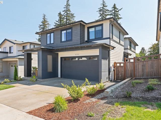 House for sale in Happy Valley, Clackamas County