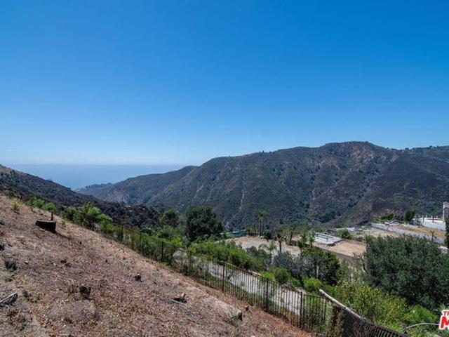 Land for sale in Canoga Park, California