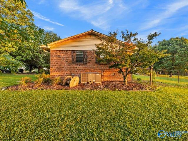 House for sale in Fyffe, Alabama