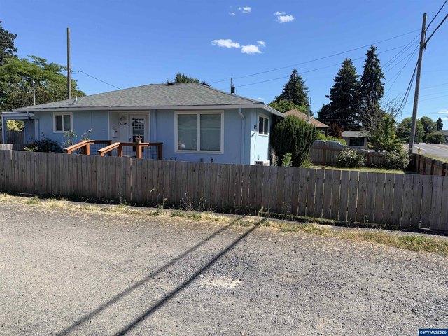 House for sale in Oregonia