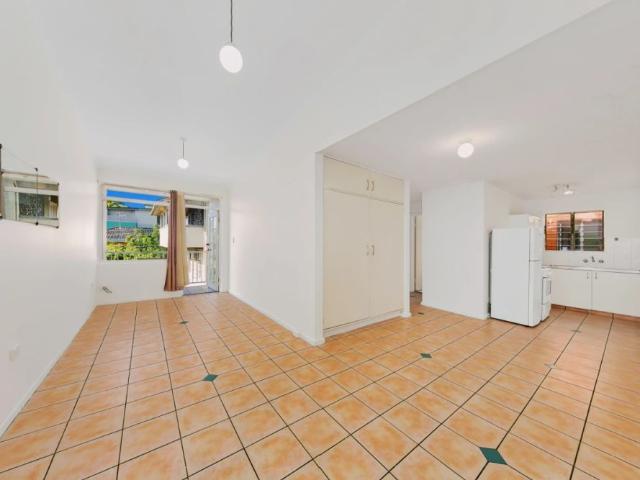 Apartment for rent in Toombul, Queensland