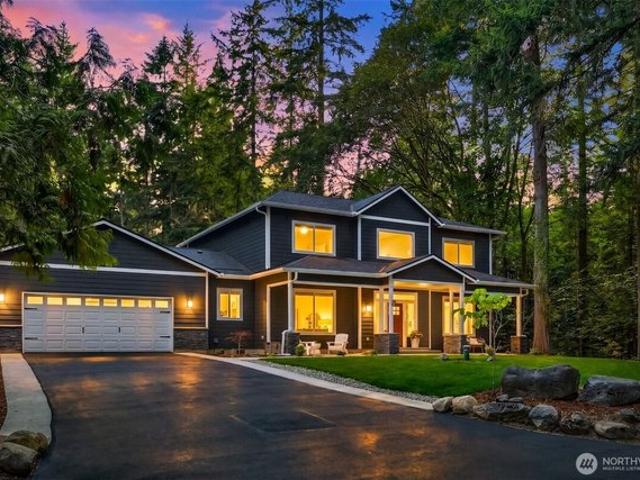 House for sale in Bainbridge Island, Washington