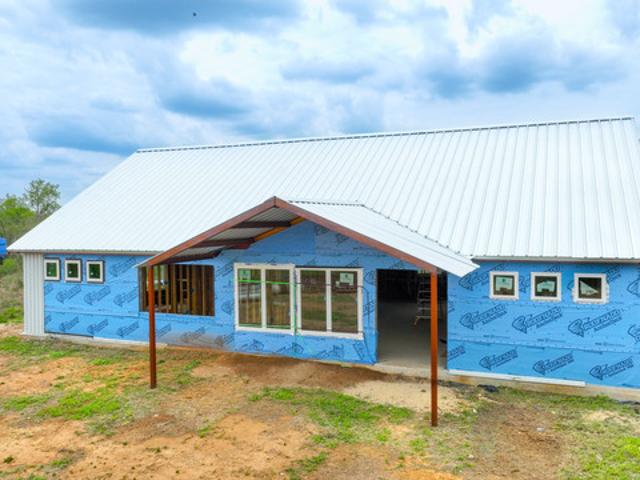 House for sale in Bigfoot, Texas