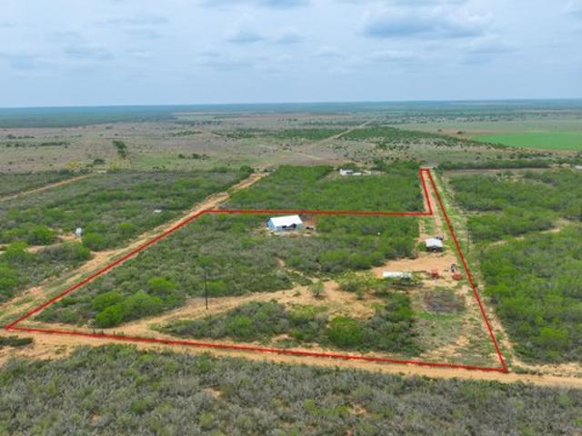House for sale in Bigfoot, Texas
