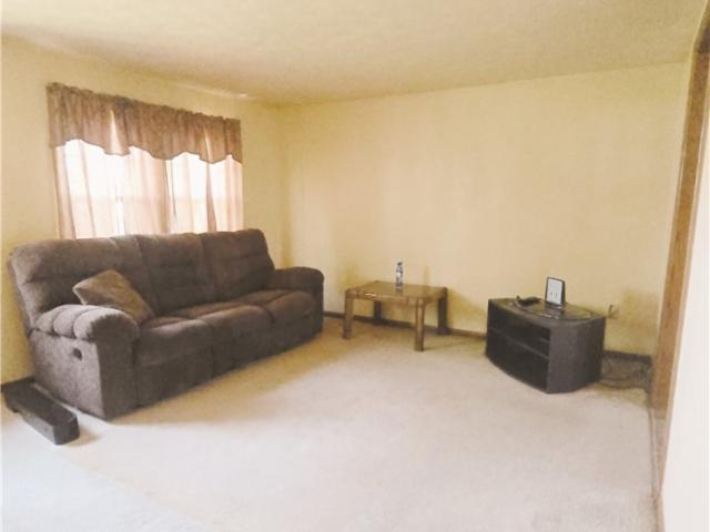 House for sale in Middlefield, Ohio