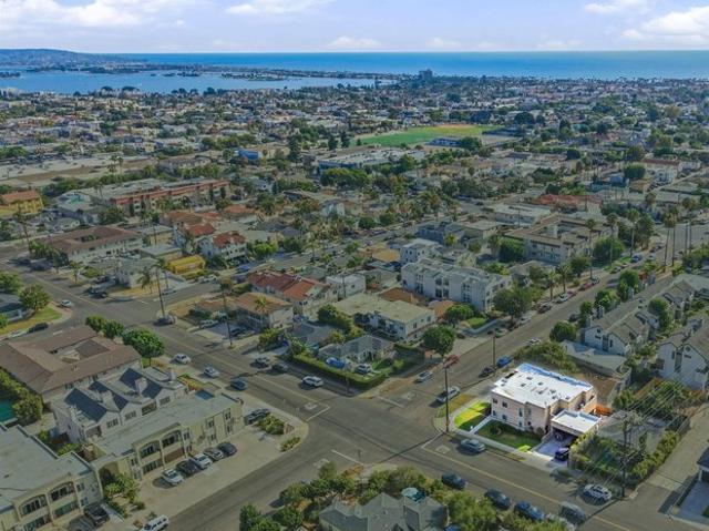 House for sale in Pacific Beach, San Diego